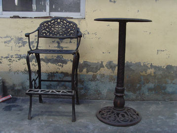 Negro clásico de la tabla y de las sillas del arrabio del metal para la decoración casera